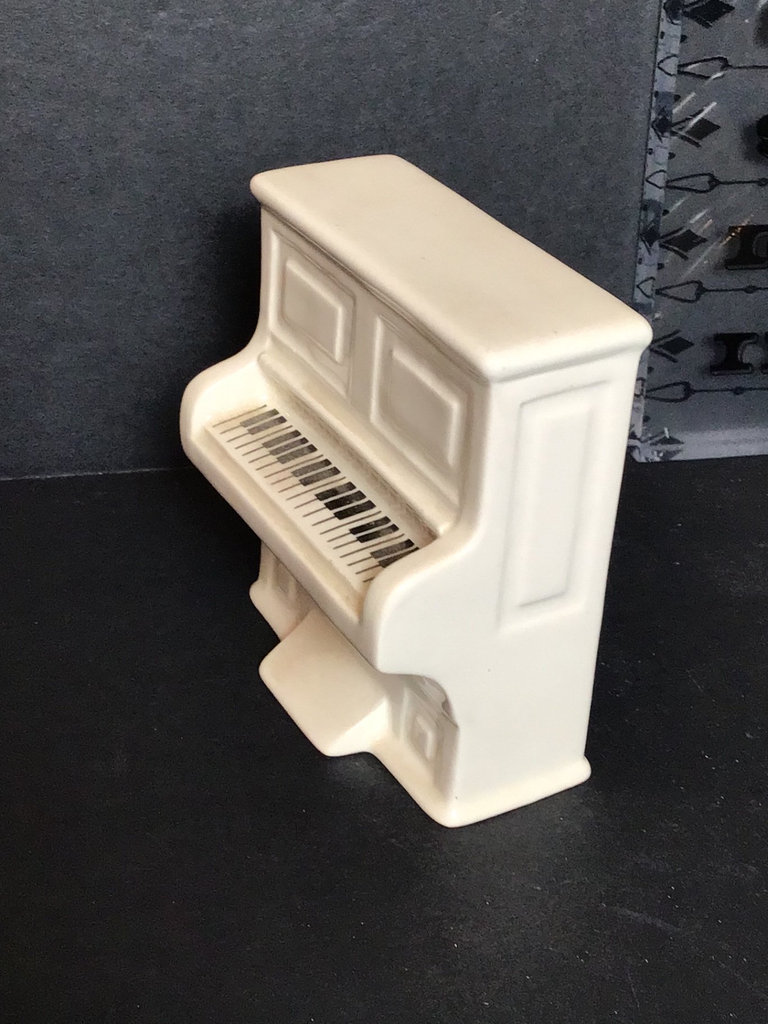 Royal Doulton Figurine - Snowman & Piano - image 3 of 5