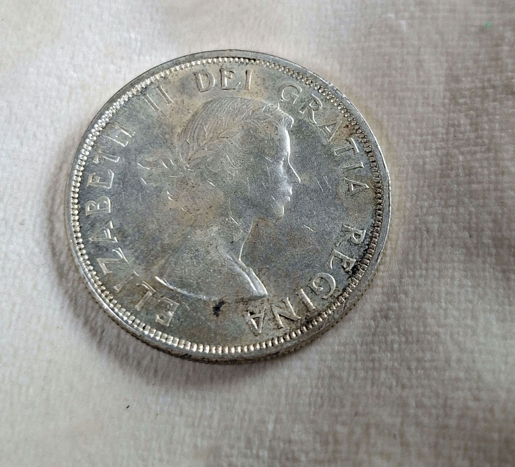 1960 CANADIAN SILVER DOLLAR - image 3 of 5