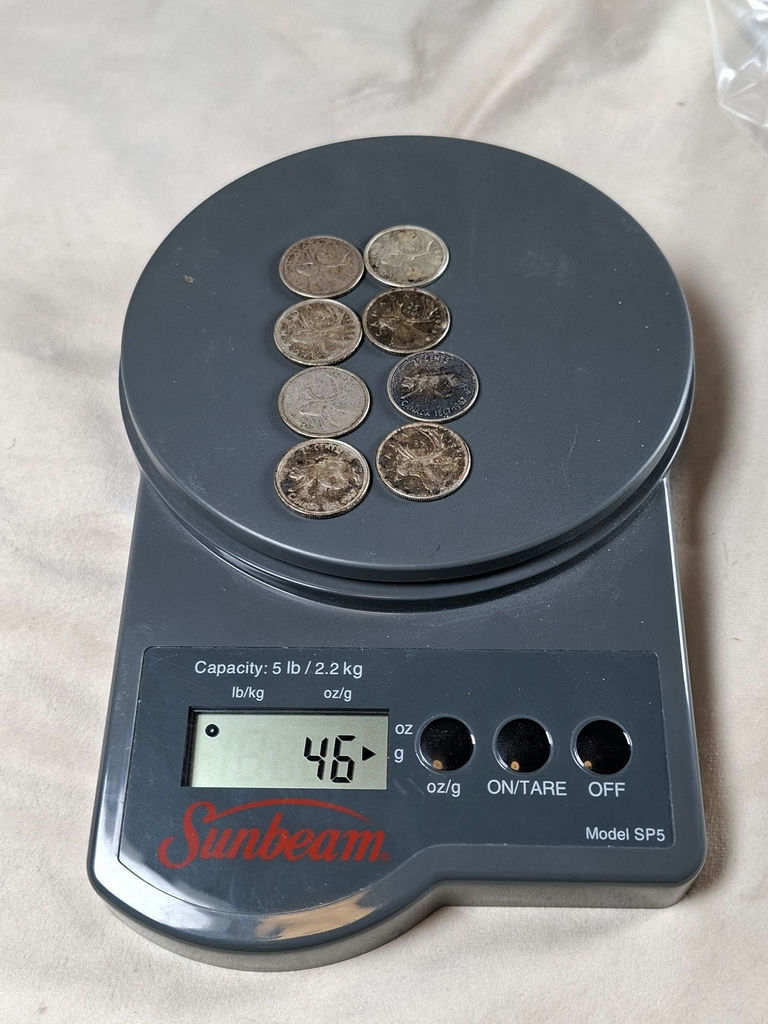 Collection of  Eight Canadian 25 Cent Coins, SILVER ($2 FACE VALUE) - image 1 of 7