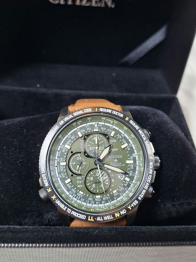 Citizen Promaster Sky AT8194-11X  Eco-Drive Wristwatch with  Papers, Box May Not Be Original - image 2 of 8