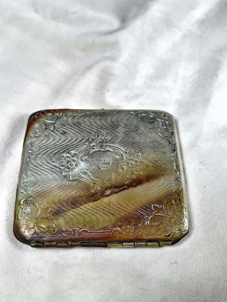 German SILVER 69 GRAMS, Engraved Compact Case, 80% Silver - image 2 of 5