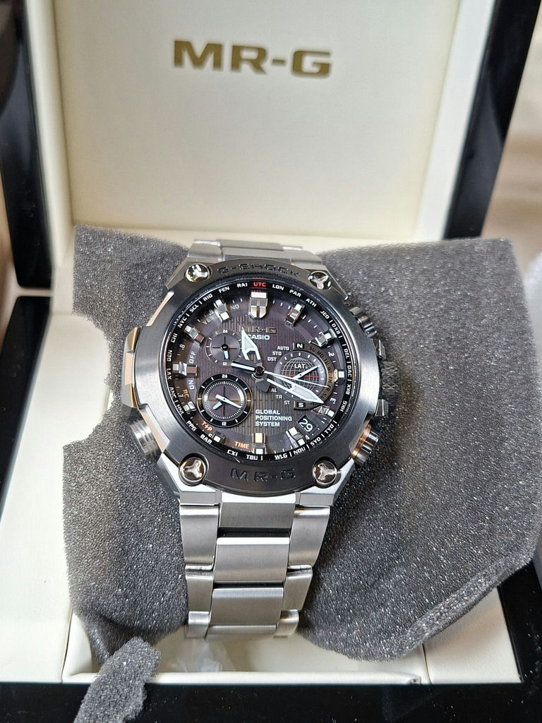 Casio G-SHOCK MRG-G1000-1AJR Wristwatch with Box and Manuals, EXCELLENT WATCH - image 2 of 11