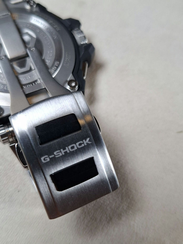 Casio G-Shock MT-G Wristwatch with Box and Extra Links - image 7 of 9