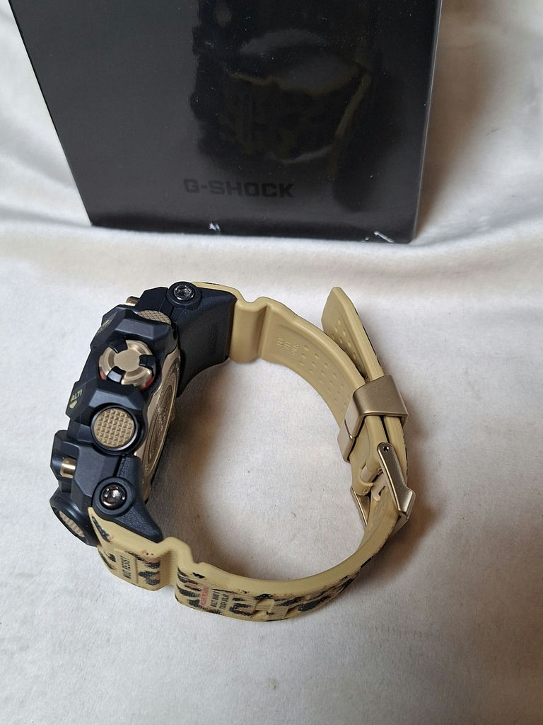 Casio G-Shock Mudmaster GWG-1000WLP Wristwatch with Box and Manuals - image 3 of 9