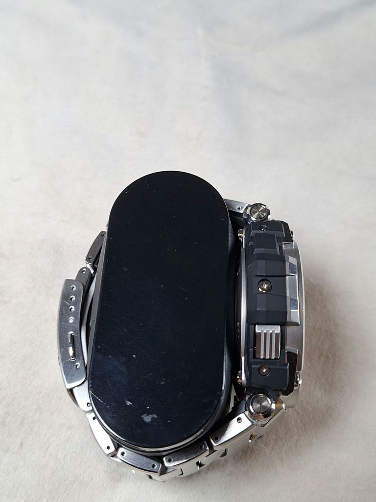 Casio G-Shock MT-G Wristwatch with Box and Extra Links - image 4 of 9