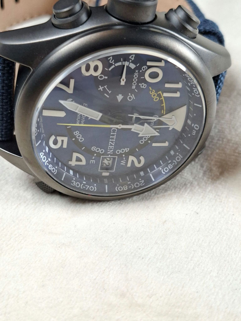 Citizen Promaster Altichron Eco-Drive Titanium Wristwatch BN4065-07L, Blue Dial, not Original Box - image 7 of 7