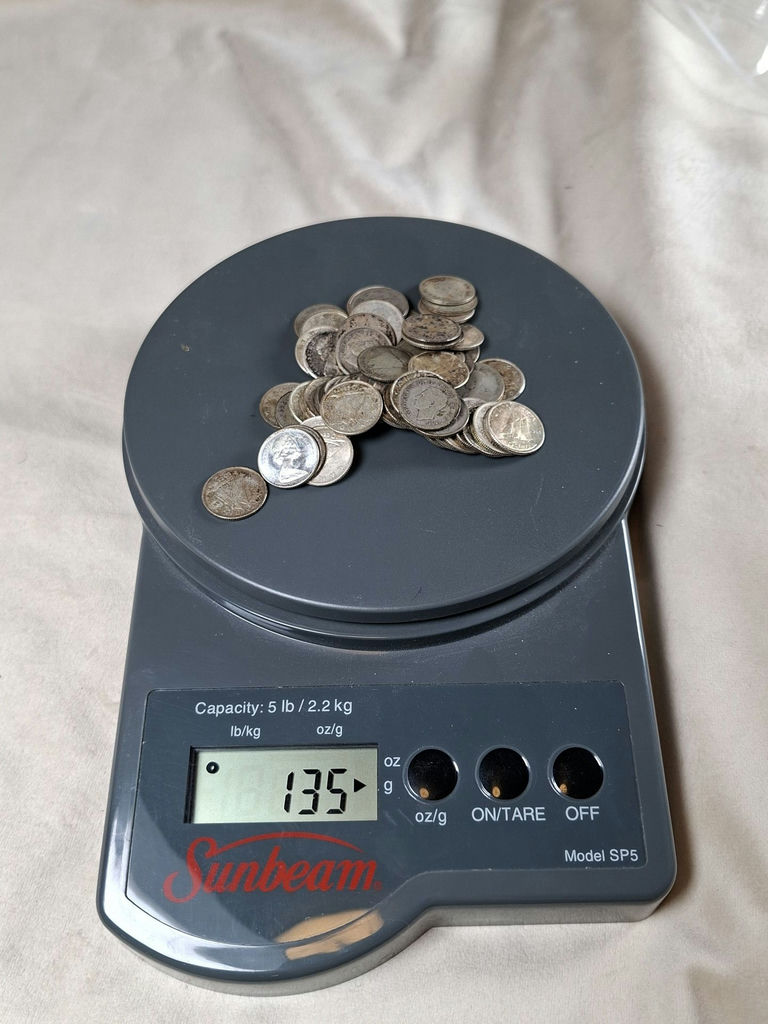 LOT OF 59 CANADIAN SILVER DIMES, 135 GRAMS - image 1 of 6