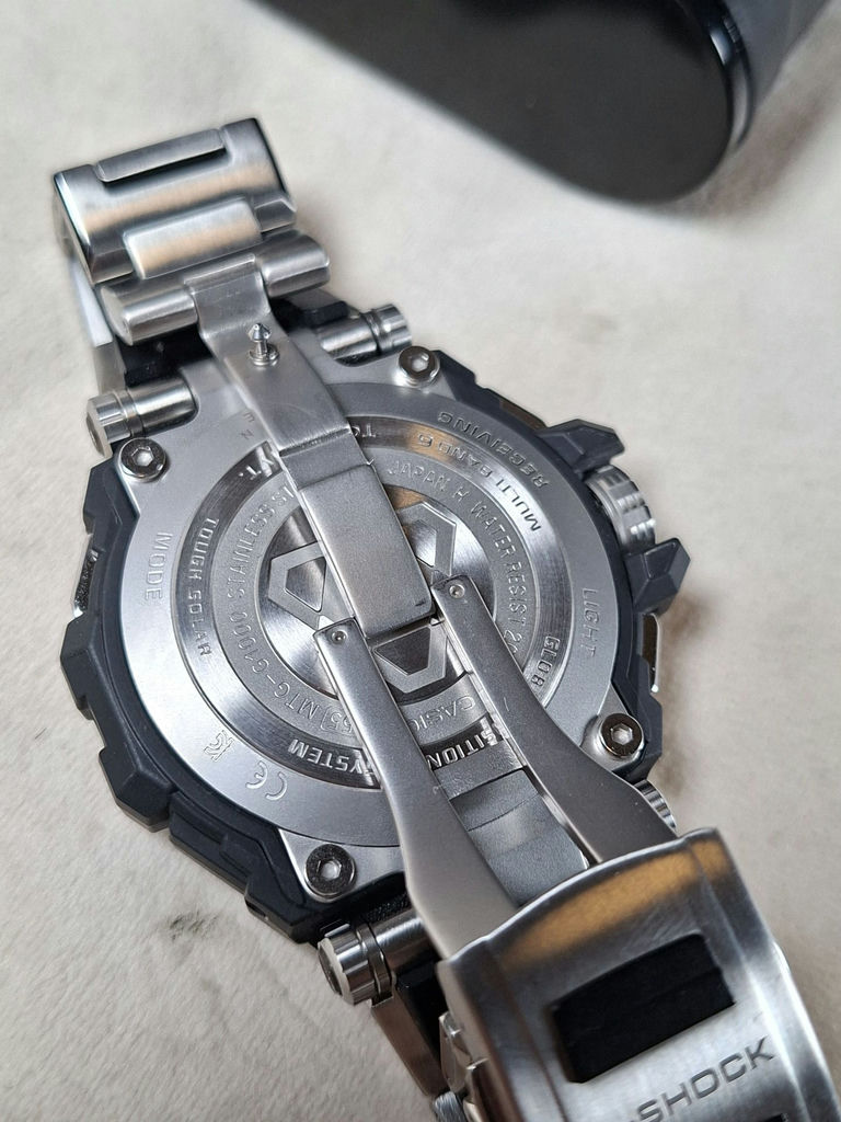 Casio G-Shock MT-G Wristwatch with Box and Extra Links - image 6 of 9