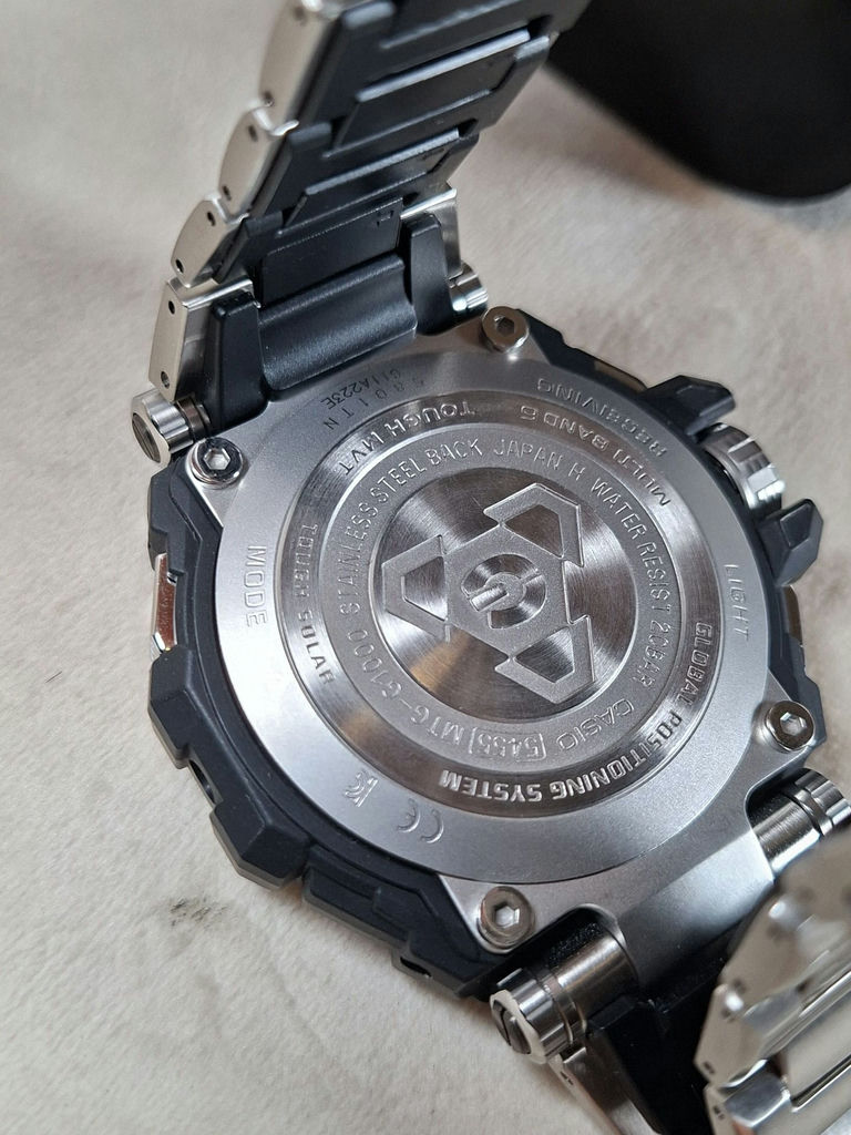 Casio G-Shock MT-G Wristwatch with Box and Extra Links - image 8 of 9