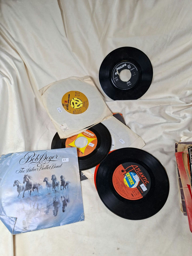 Collection of THIRTY Vintage 45 RPM Vinyl Records and Sleeves - image 6 of 6