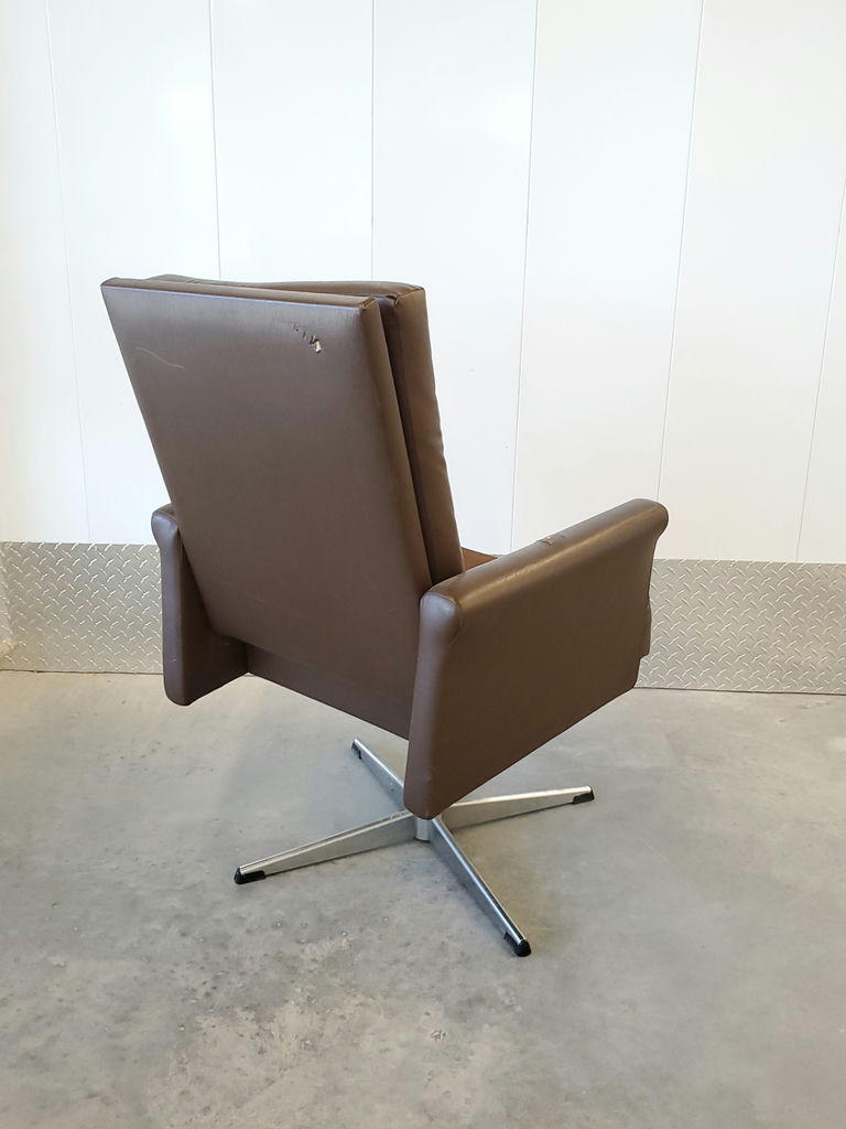 Vintage Mid-Century Brown Faux Leather Swivel Armchair - image 5 of 11