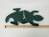 Modernist Green Metal Lizard Figural Wall Clock Abstract Gecko Decor - thumbnail 7 of 7
