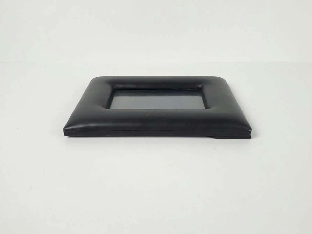 Vintage Y2K Minimalist Black Padded Faux Leather Tabletop Photo Frame - image 4 of 9