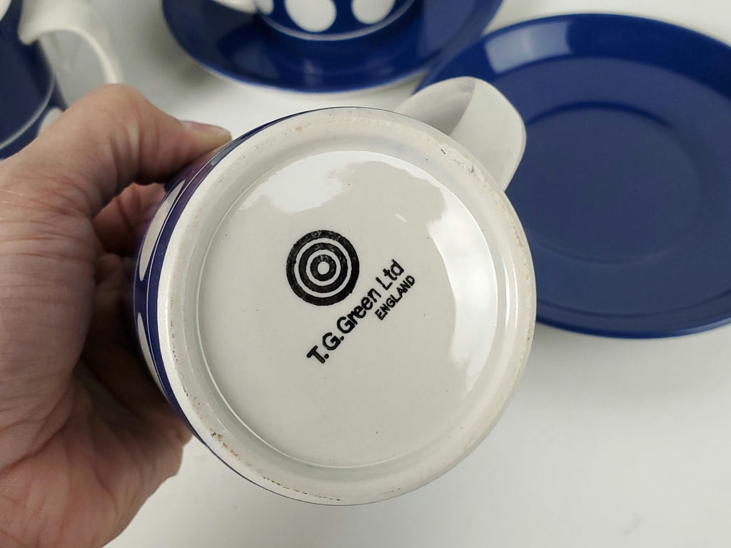 Vintage T.G. Green "Jersey Blue" Cups and Saucers Set - image 4 of 9