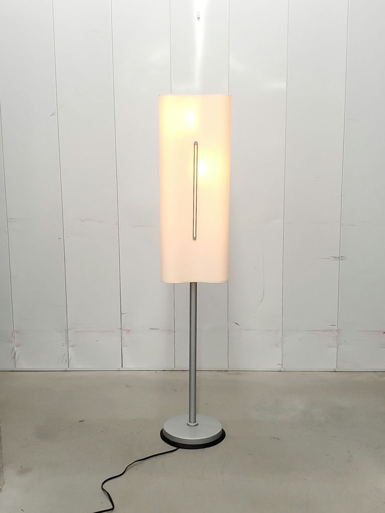 Vintage IKEA Rare Curved Clover Paper Floor Lamp Space Age Decor - image 4 of 18