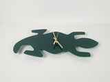 Modernist Green Metal Lizard Figural Wall Clock Abstract Gecko Decor - thumbnail 3 of 7