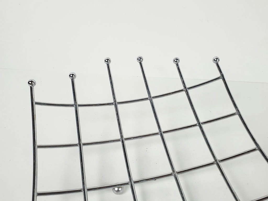 Vintage Mid-Century Atomic Chrome Wire Grid Fruit Basket Centerpiece - image 5 of 9