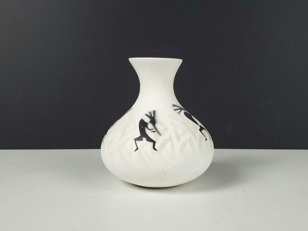 Vintage Cedar Mesa Pottery Navajo Kokopelli Bud Vase Signed J Benally - image 4 of 7
