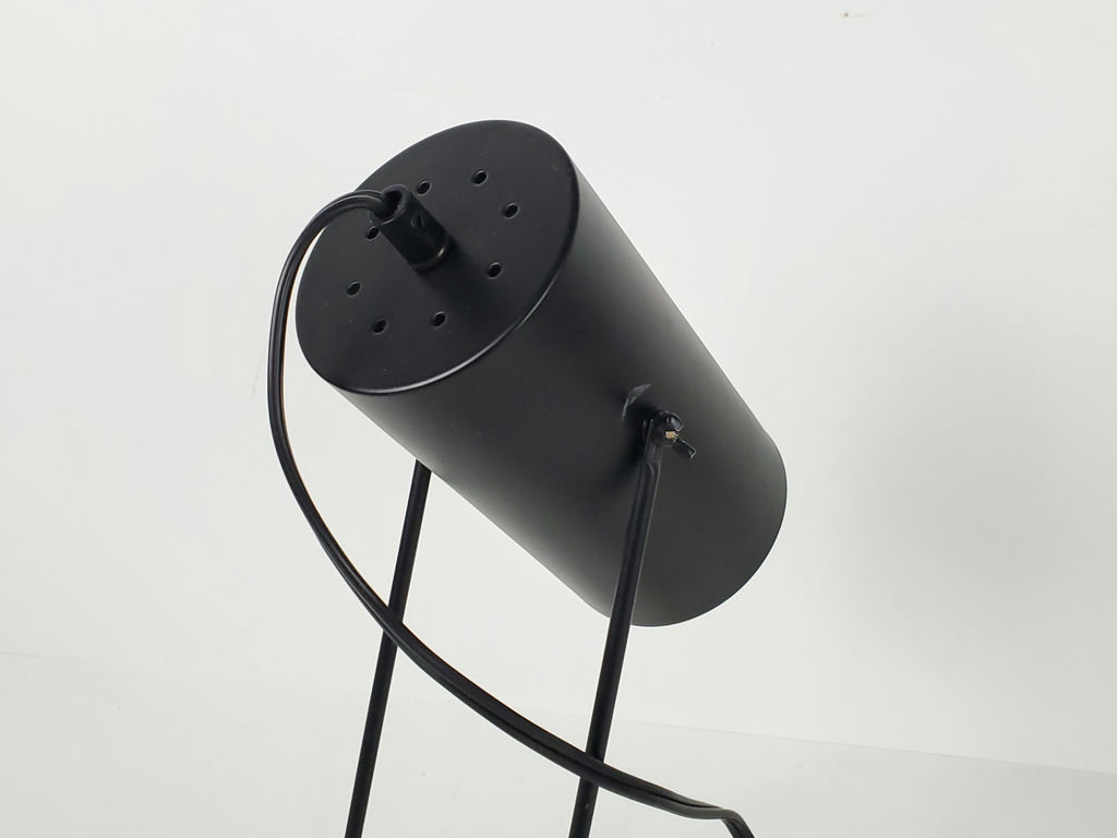 Minimalist Matte Black Cylinder Spotlight Metal Desk Lamp - image 7 of 10