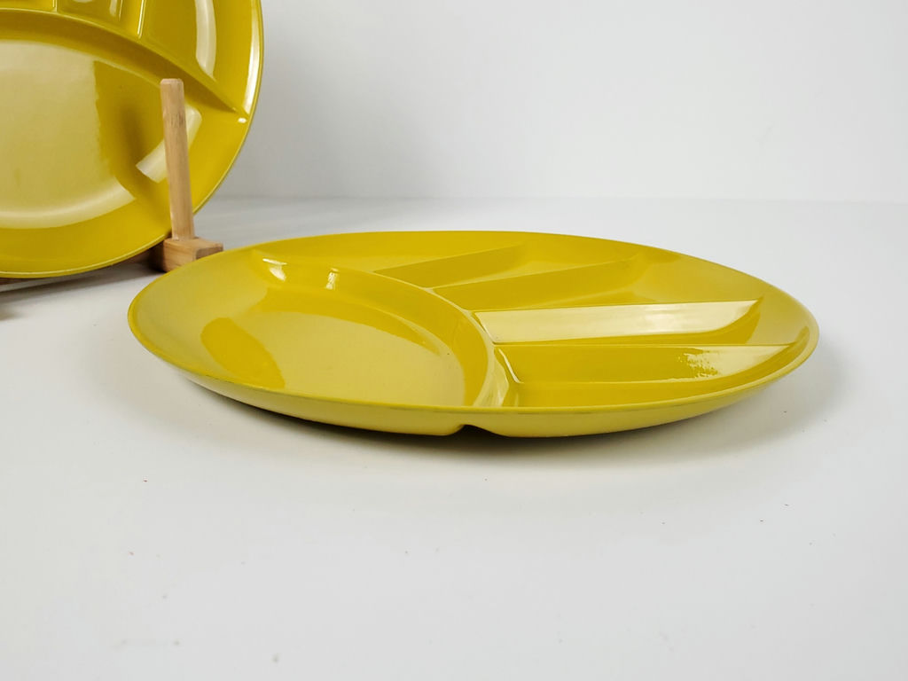 Vintage Japanese Chartreuse Yellow Melamine Compartment Fondue Plates - Set of 6 - image 6 of 7