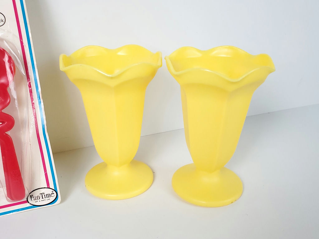 Vintage Krazy Utensils and Yellow Sundae Cups Lot - image 2 of 8