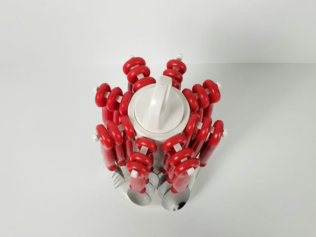 Vintage Retro 24-Piece Red Plastic Handle Flatware Set with Carousel Stand - image 5 of 7
