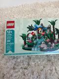Limited Edition Tropical Rainforest Diorama - thumbnail 2 of 2