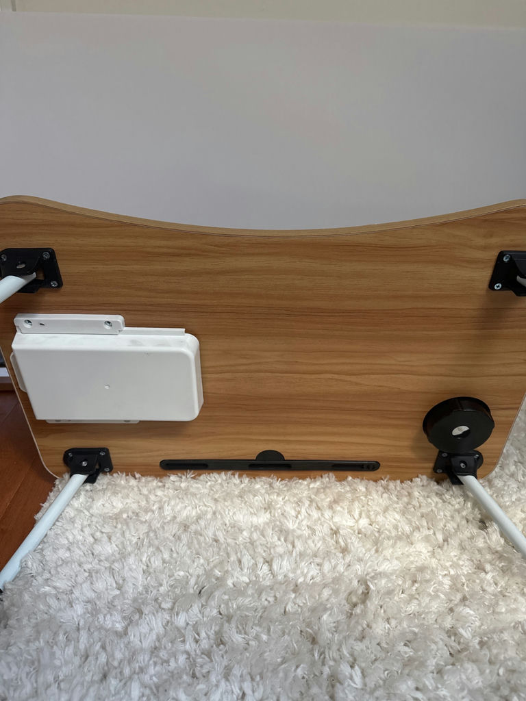 Wooden laptop desk with foldable legs - image 4 of 4