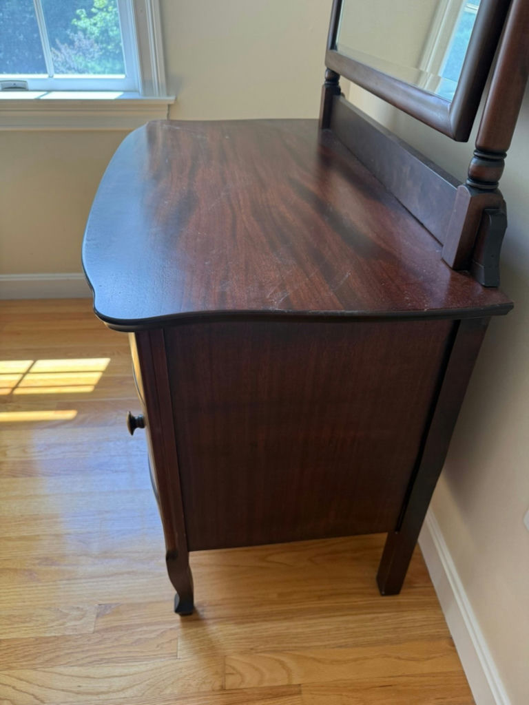 Antique Victorian Style Mahogany Bow-Front 3-Drawer Chest & Tilting Arched Vanity Mirror - image 2 of 5