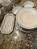 Lenox Charleston Dinner Service for 8 - thumbnail 5 of 7