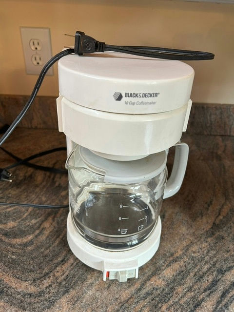 Blender, Tassimo Coffee Machine & Drip Coffee Maker Lot - image 3 of 3