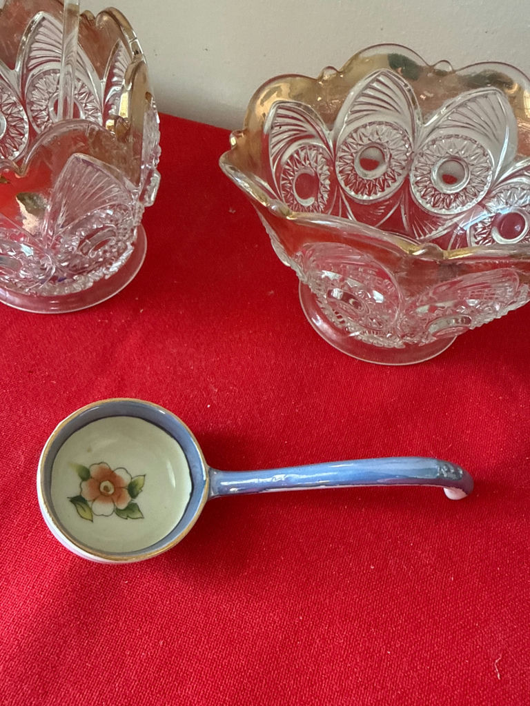 Etched crystal bowls with ceramic ladle - image 4 of 4