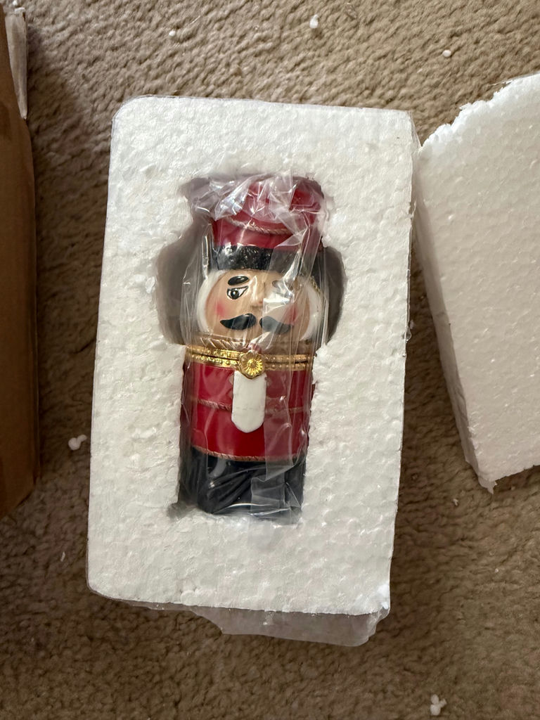 Assorted Christmas Ornaments - image 17 of 21