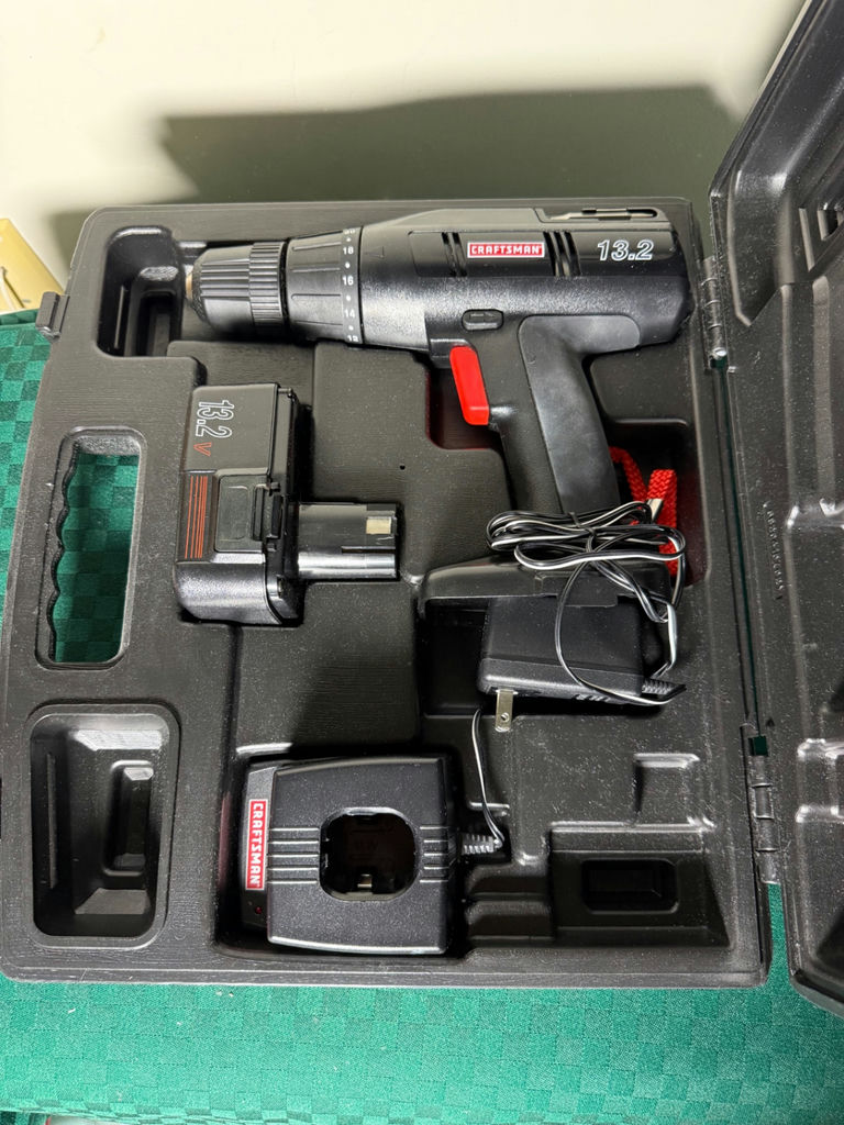 Craftsman 13.2V cordless drill/driver with batteries and charger - image 2 of 3