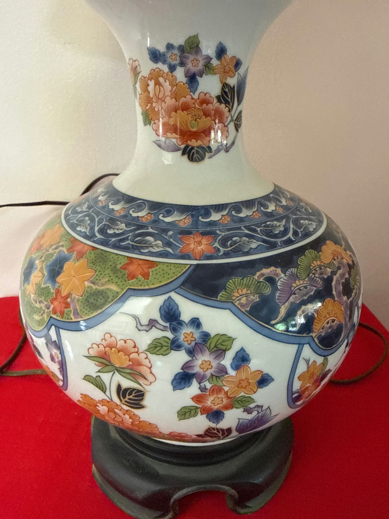 Porcelain floral lamp with pleated shade - image 3 of 5