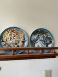 Bird-themed decorative ceramic plates with blue borders - thumbnail 3 of 7