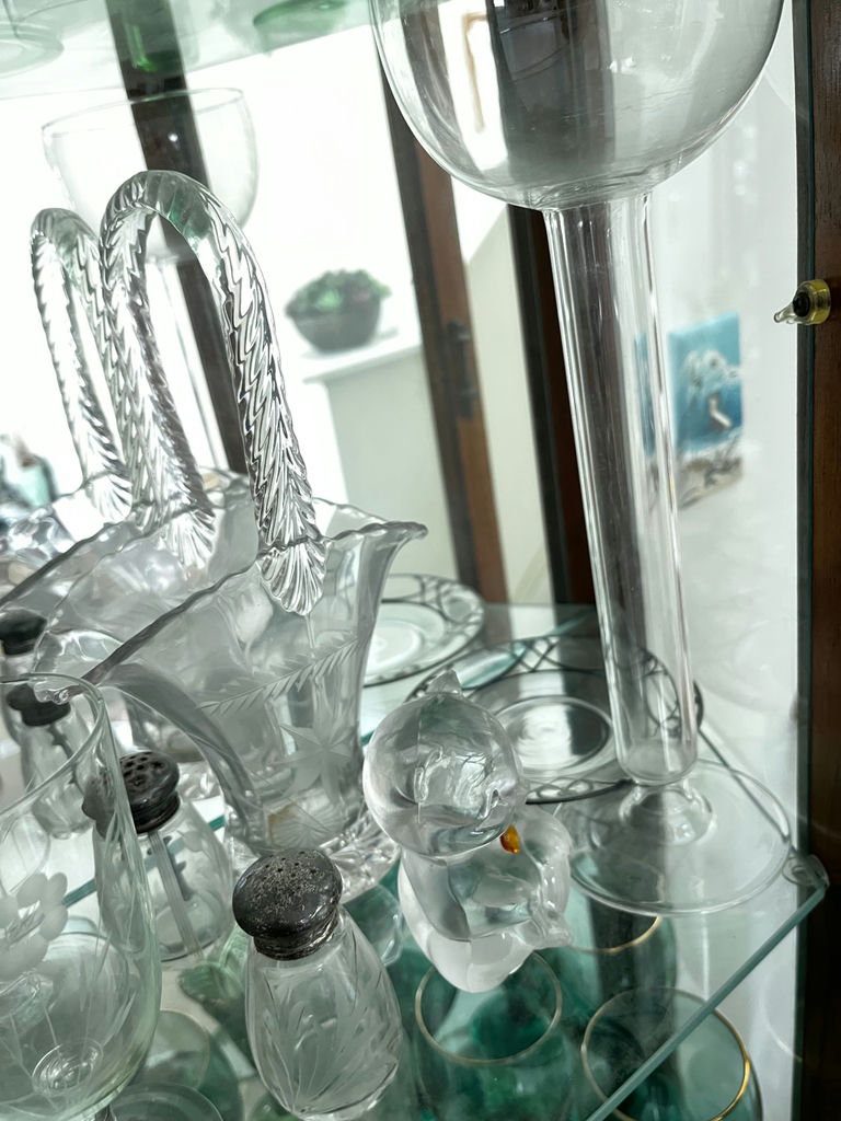 Assorted crystal glassware and decorative figurines - image 2 of 3