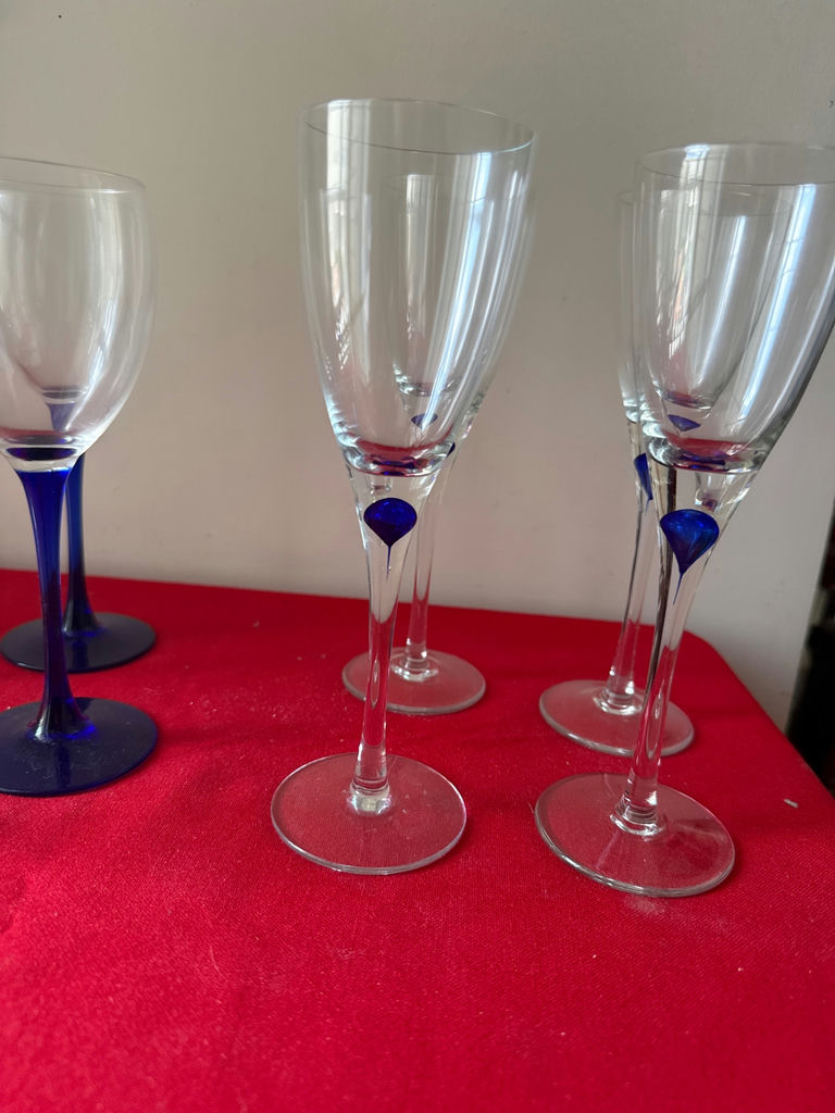 Wine glasses with cobalt-blue stems - image 3 of 4