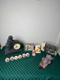 Bear-themed clock and teddy bear collectibles - thumbnail 1 of 7