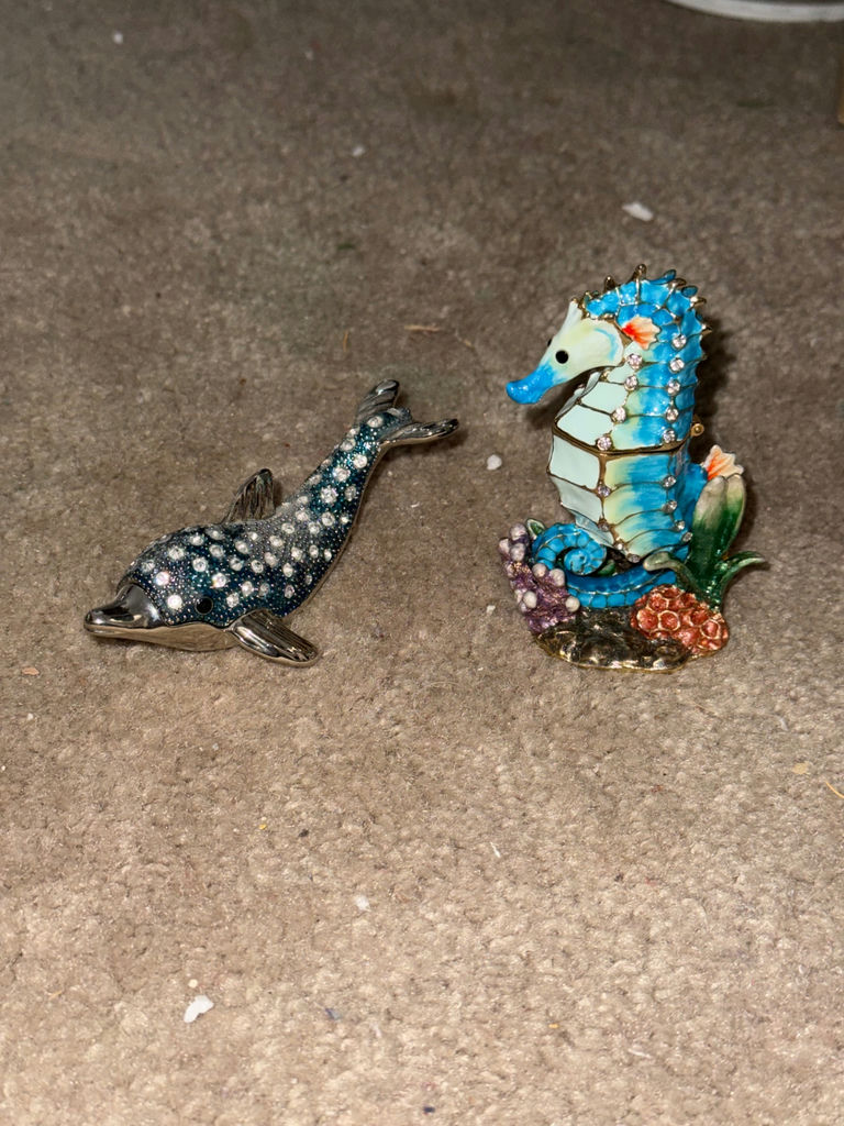 Assorted miniature trinket boxes - image 4 of 7