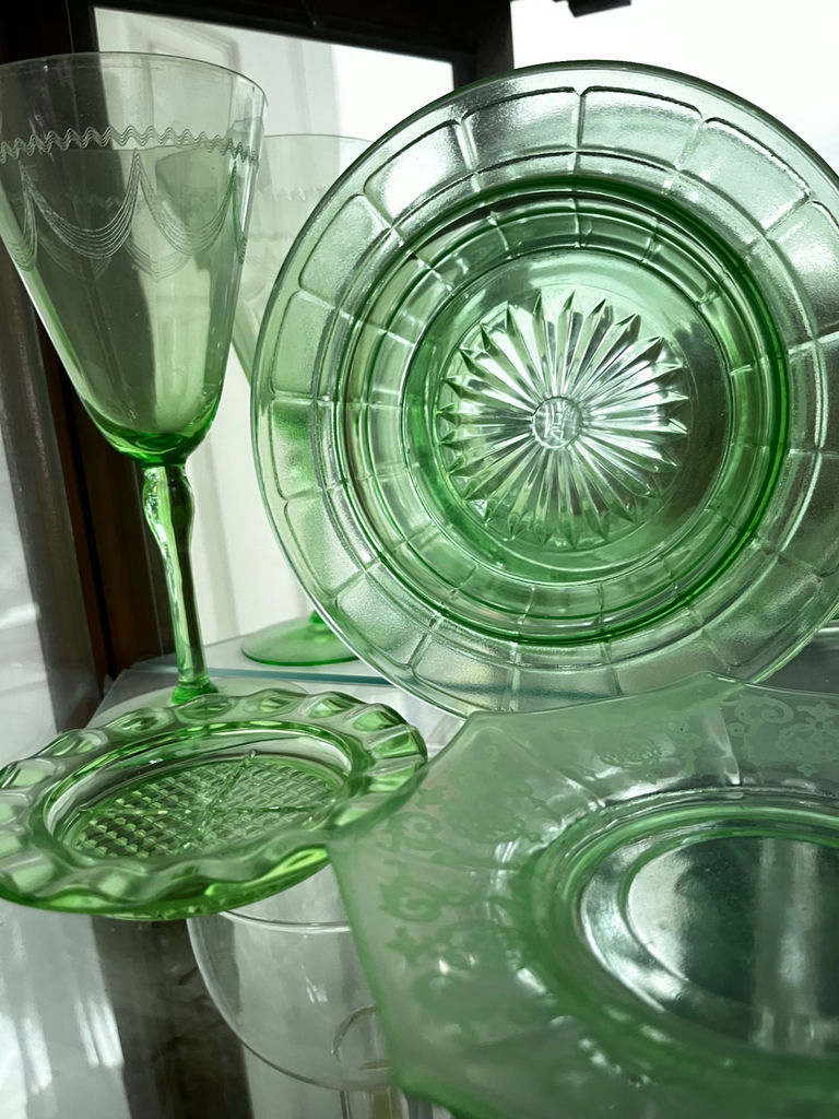 Green Glassware and Tableware Set - image 1 of 2