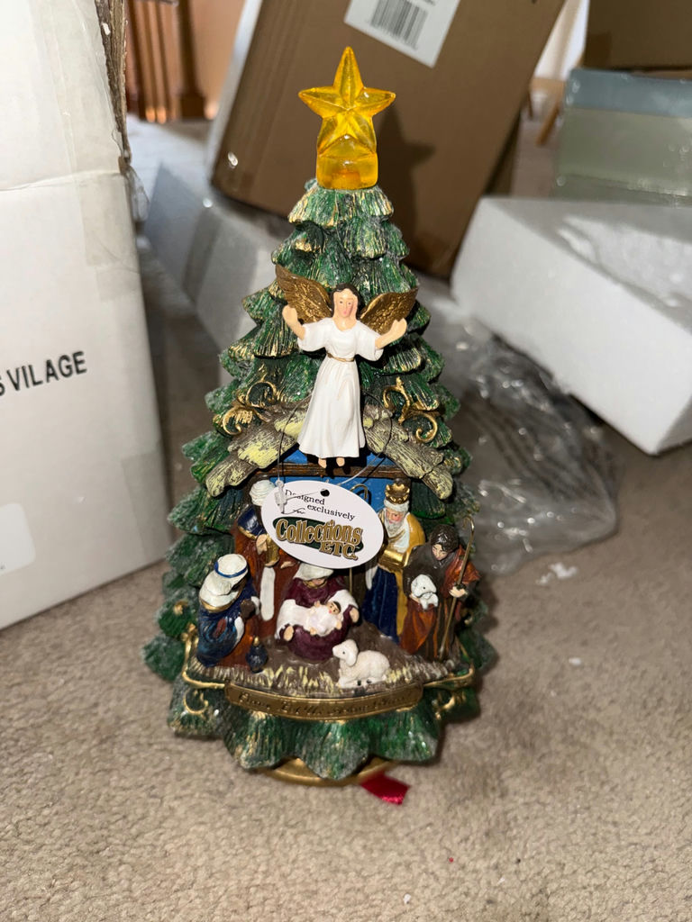 Assorted Christmas Village Figurines and Decor - image 2 of 4
