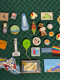 Assorted collection of magnets - thumbnail 3 of 5