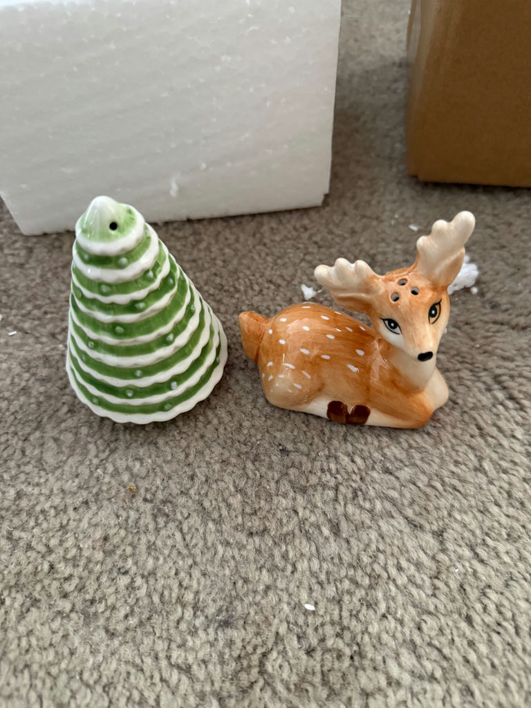 Assorted Christmas Holiday Decor - image 5 of 11
