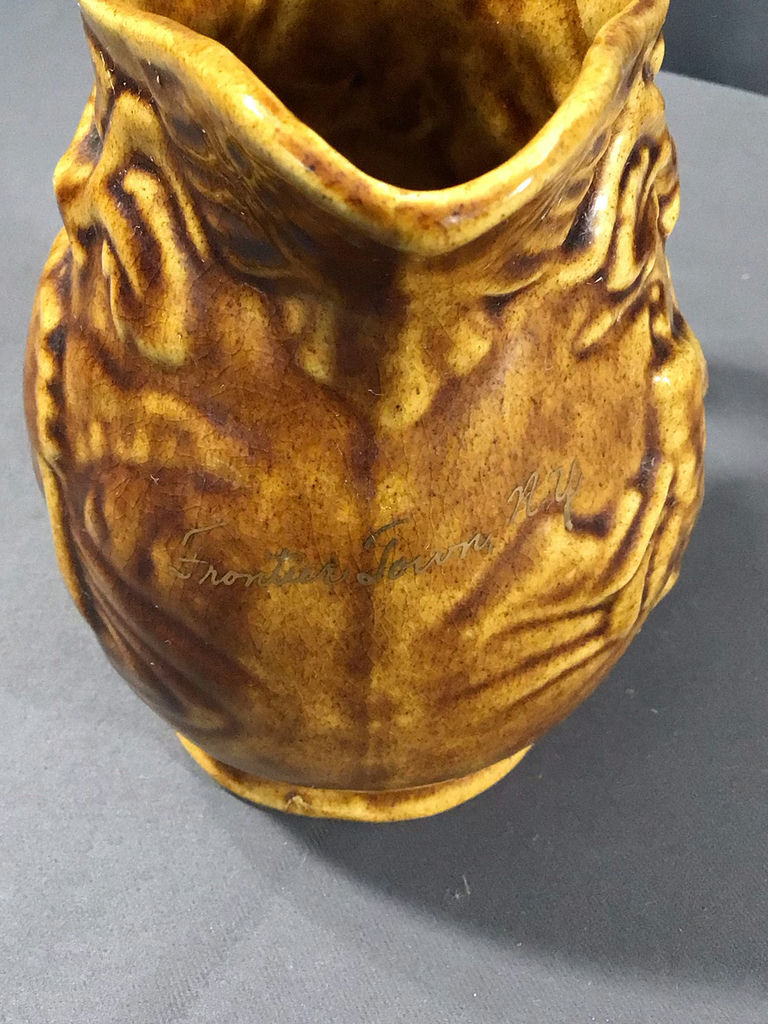 Nice Jugs - Vintage Hummel, Canuck & More - image 17 of 18