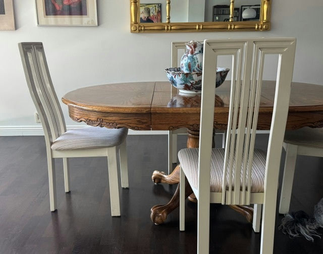Dining Table & Chairs - image 2 of 22
