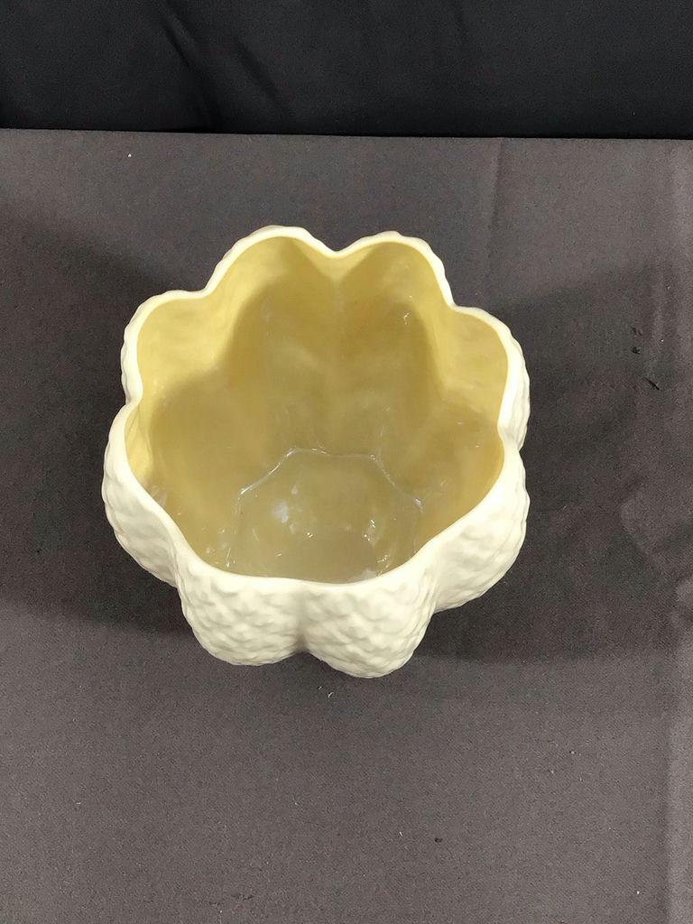 Belleek Vases & Flower Pot - image 17 of 18