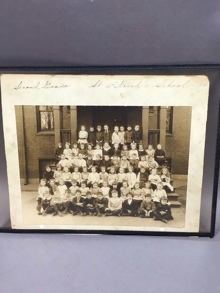 Antique Black & White Photos - image 5 of 25