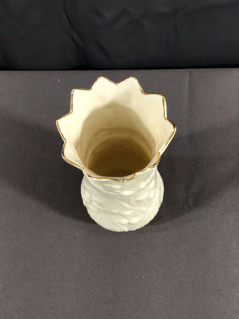 Belleek Vases & Flower Pot - image 14 of 18