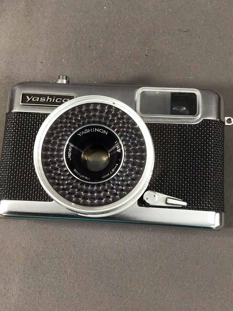 Praktica & Yashica Vintage Film Cameras  - image 15 of 24